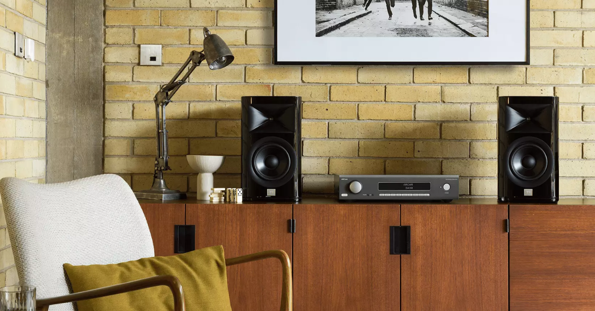 JBL HDI 1600 Bookshelf Speakers now at Melbourne Hi Fi