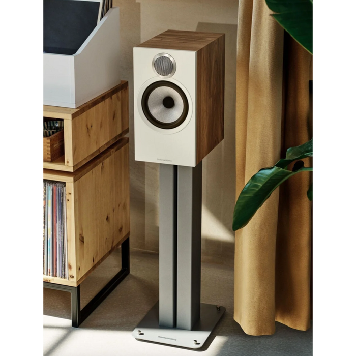 Bowers & Wilkins 606 S3 Bookshelf Speakers and Marantz Model 60n Amplifier Package